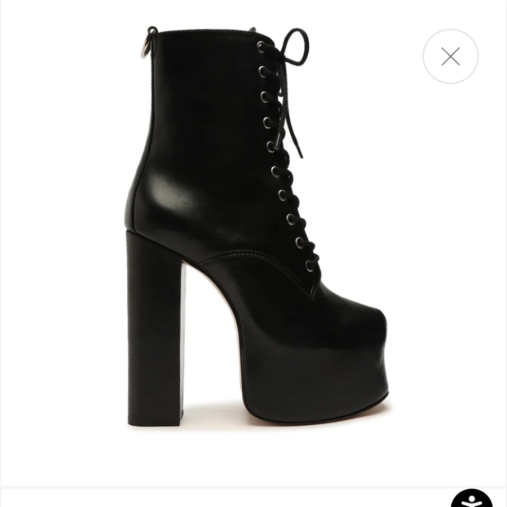 NWT Schutz "MAELLYN" booties sz9